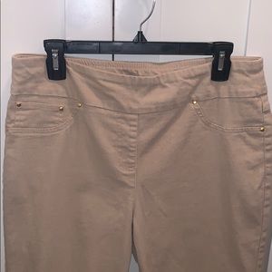 Ruby road beige / tan / cream capris